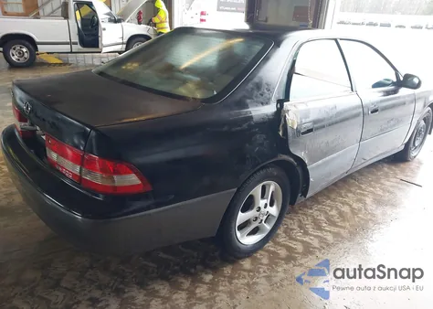 2000 Lexus Es 300 из США, поврежденный, VIN JT8BF28GXY5082837